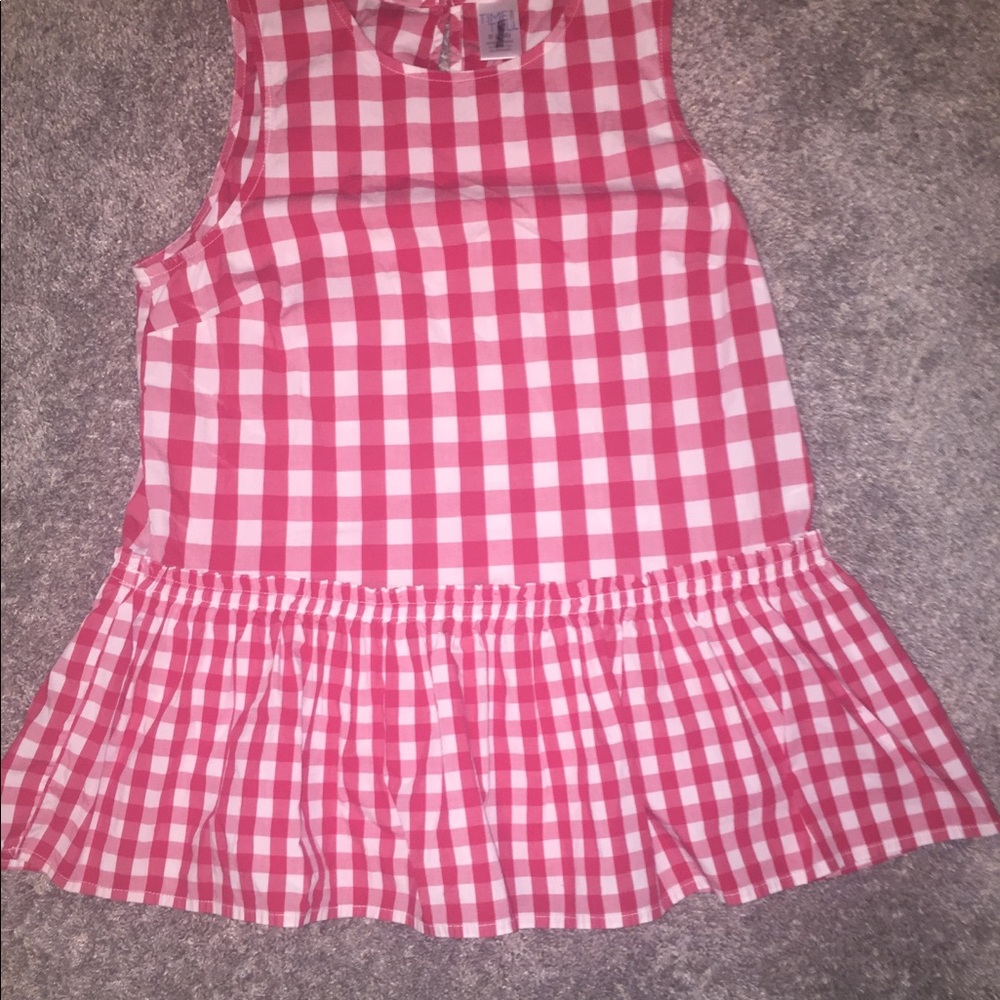 Red and white tank with ruffles 🤪🥰